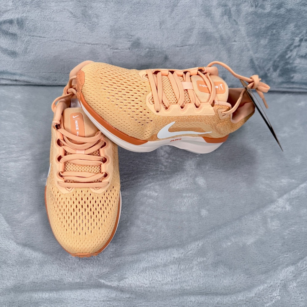 Nike Air Winflo 11 Womens Running Shoes Orange Chalk Sail FJ9510-700 Size 6